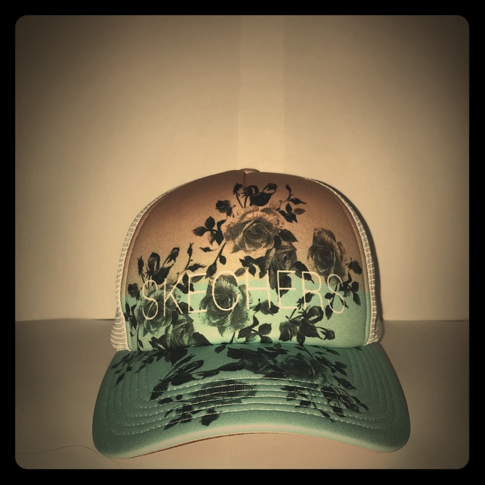 NEW Adjustable Black Rose Skechers Cap